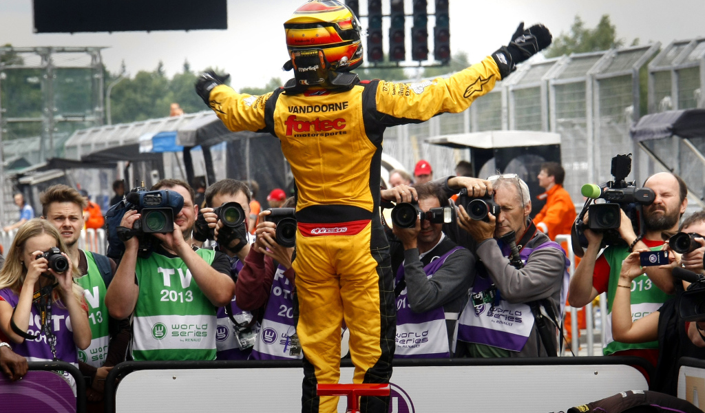 Славный спортсмен Михаил Алешин