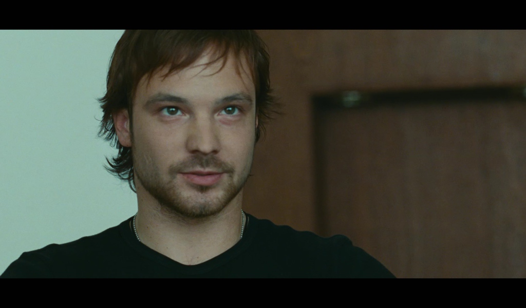 Знаменитая Алексей Чадов