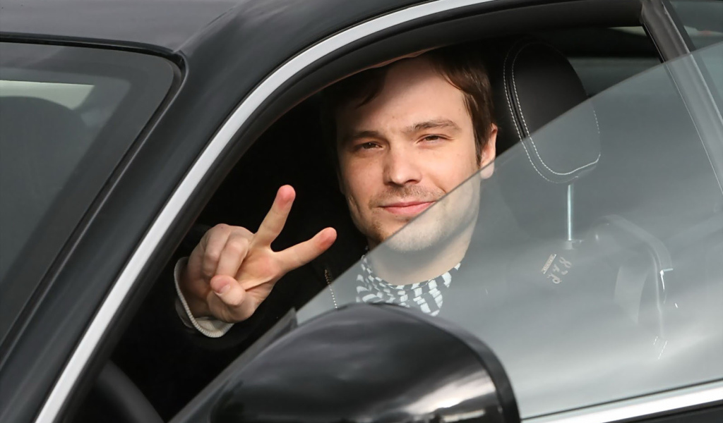 Суперзвезда Алексей Чадов