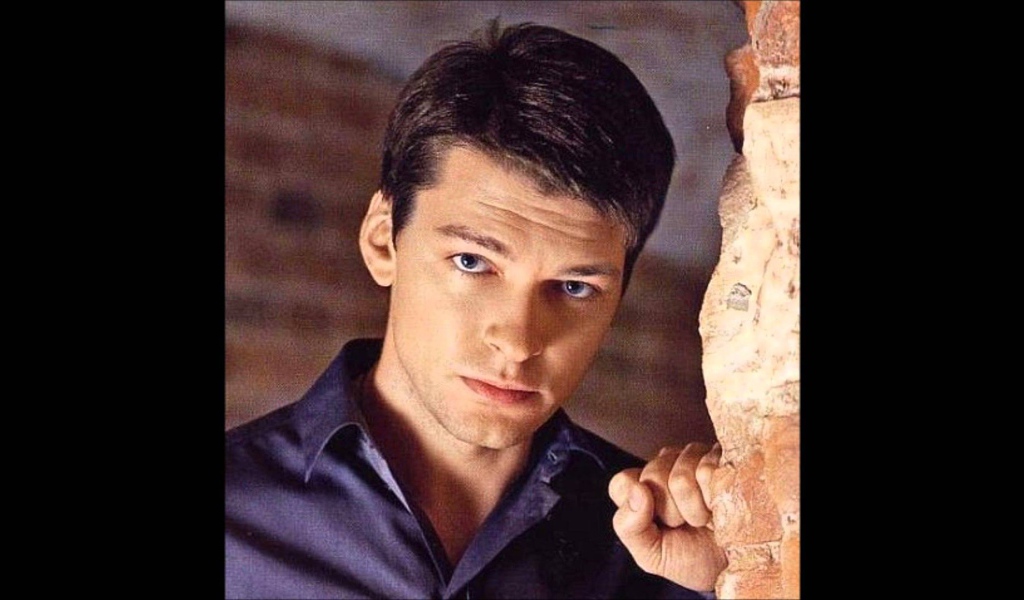 Популярный Даниил Страхов