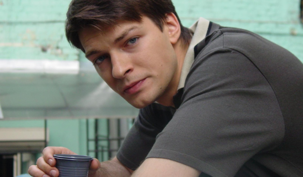 Актер Даниил Страхов