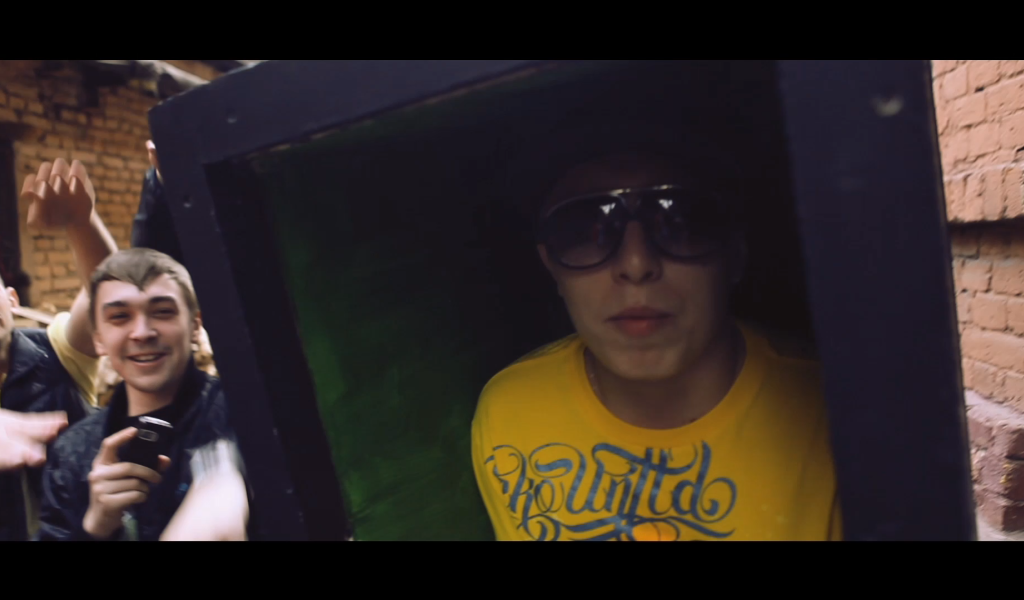 Популярный Витя АК