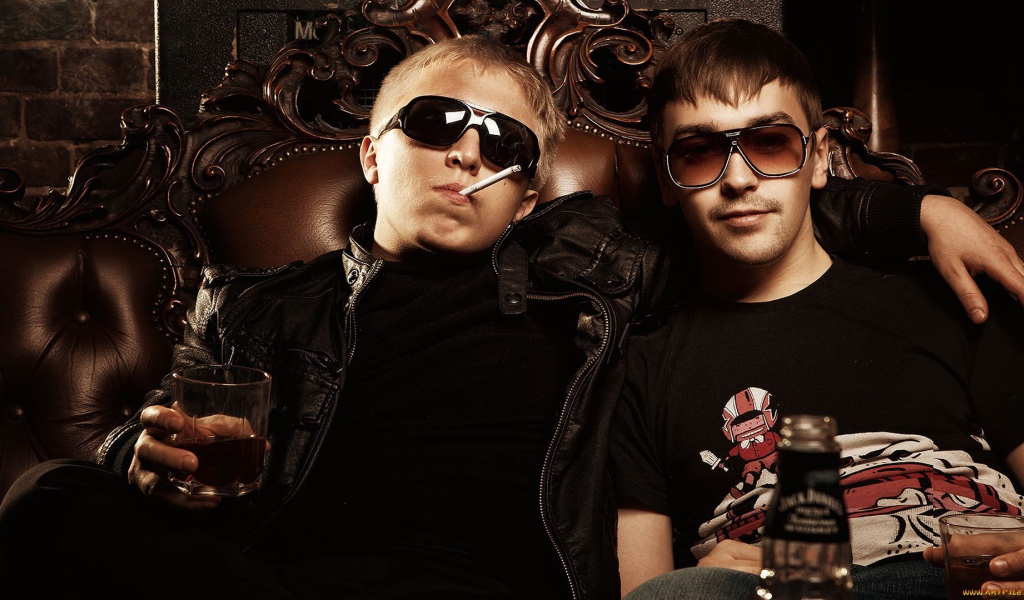 Актер Витя АК