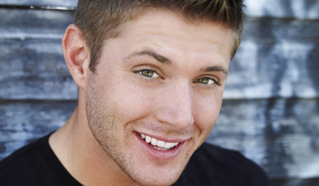 Актер Дженсен Эклс