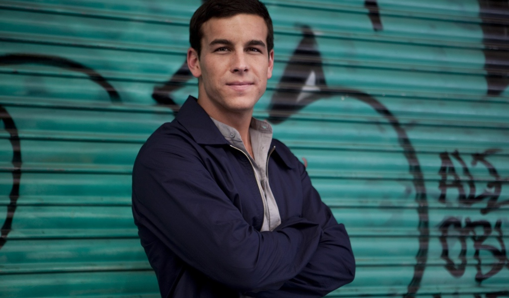 Актер Марио Касас