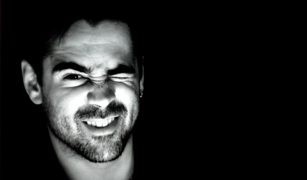 Колин Фаррелл в темных тонах