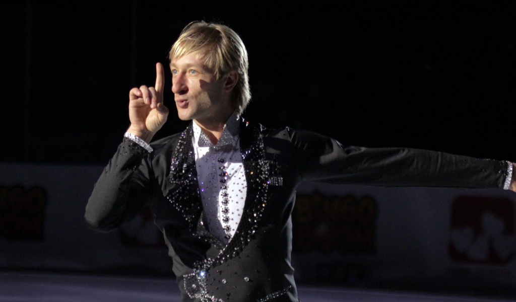 Евгений Плющенко во время выступления