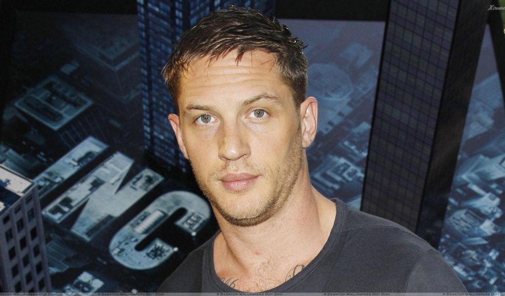 Известный Том Харди