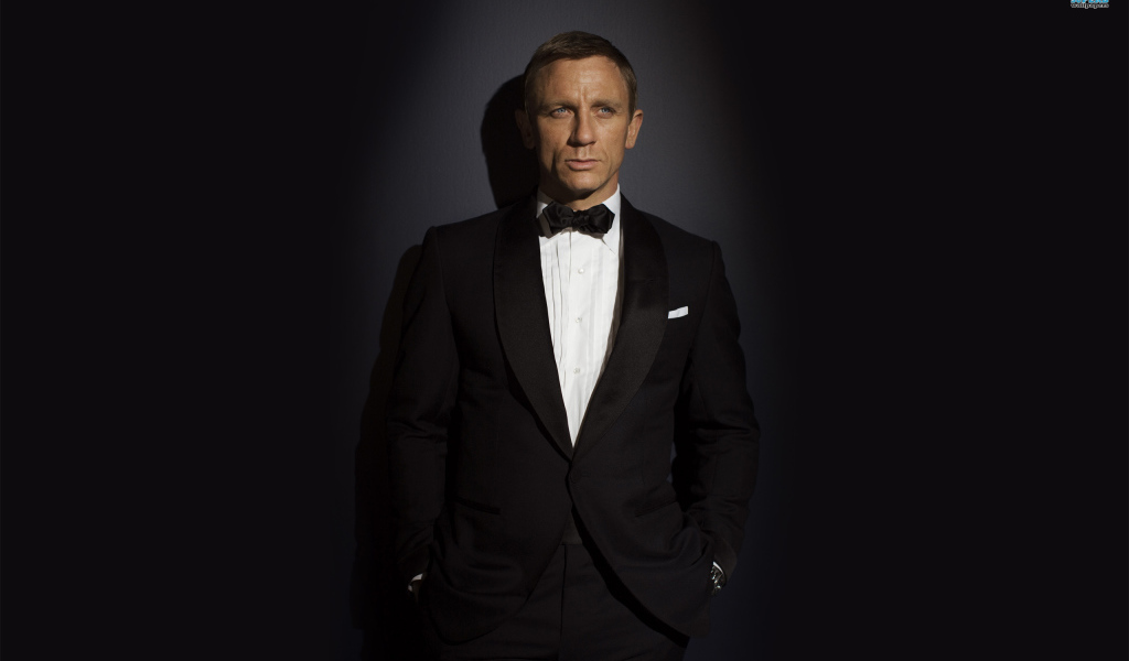 Джеймс Бонд Дэниел Крейг