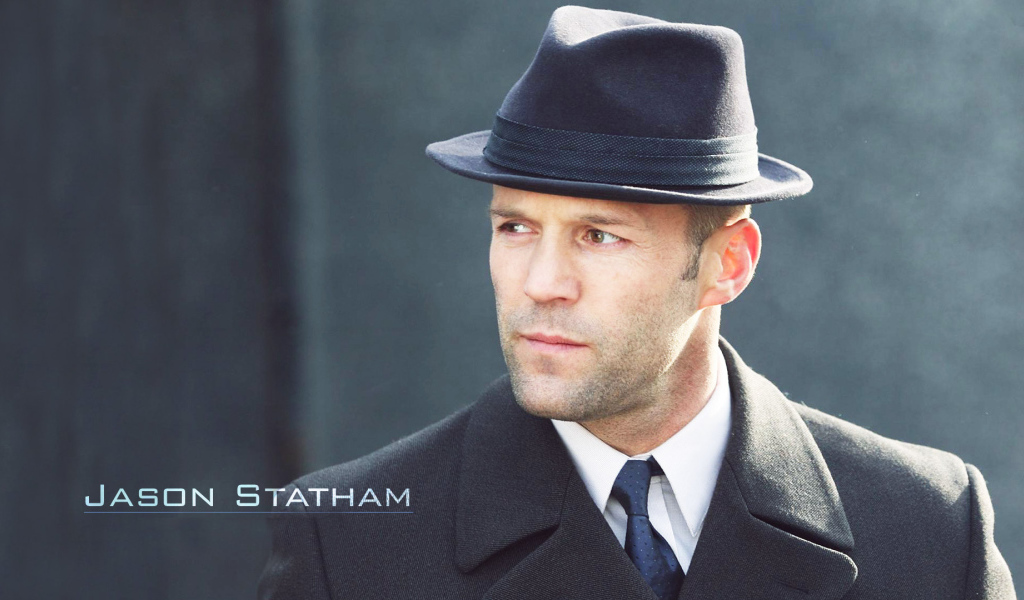 Джейсон Стейтен в черной шляпе