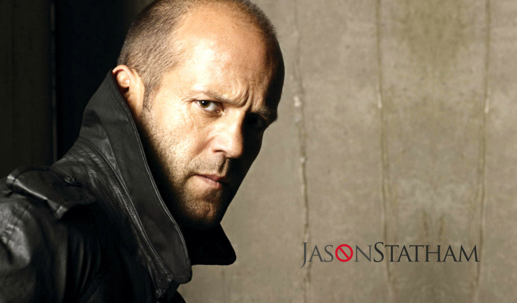 Джейсон Стейтен в кожаной куртке