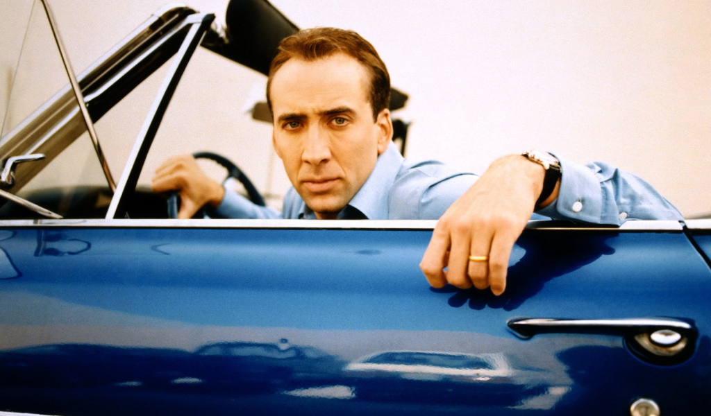 Николас Кейдж в автомобиле