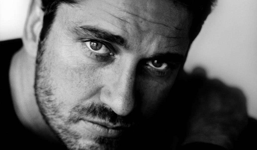 Популярный Джерард Батлер