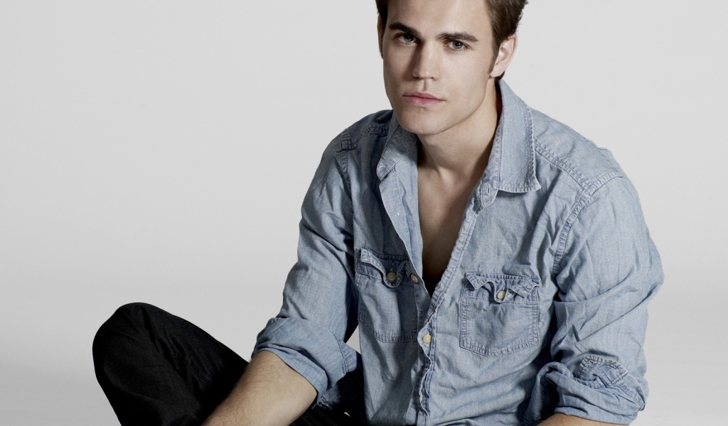 Популярный актер Пол Уэсли