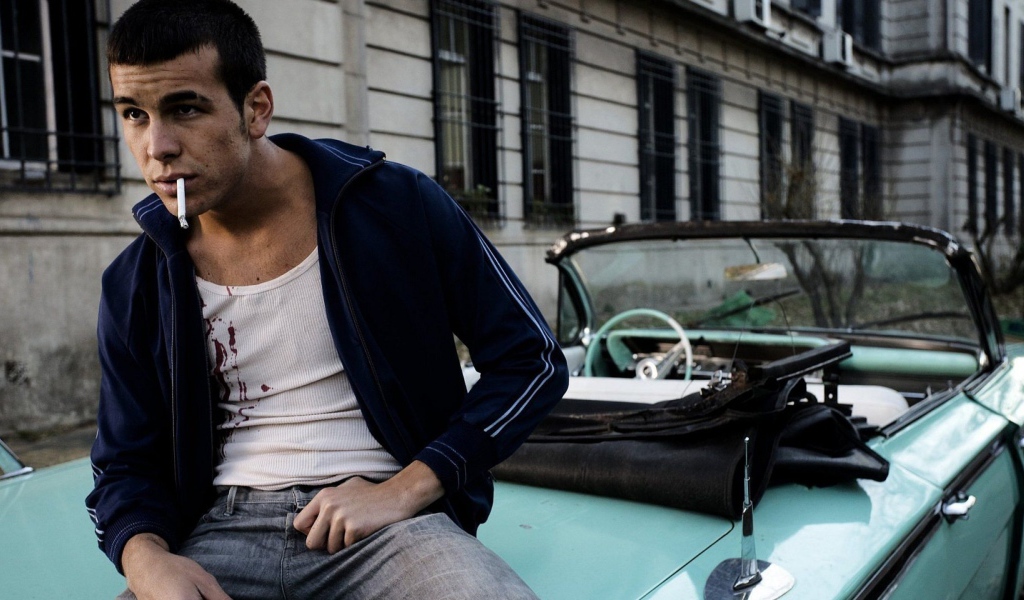 Известный актер Марио Касас