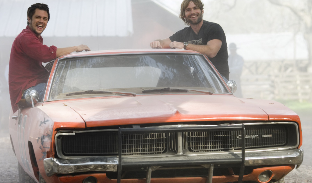 Шонн Уильям Скотт на автомобиле