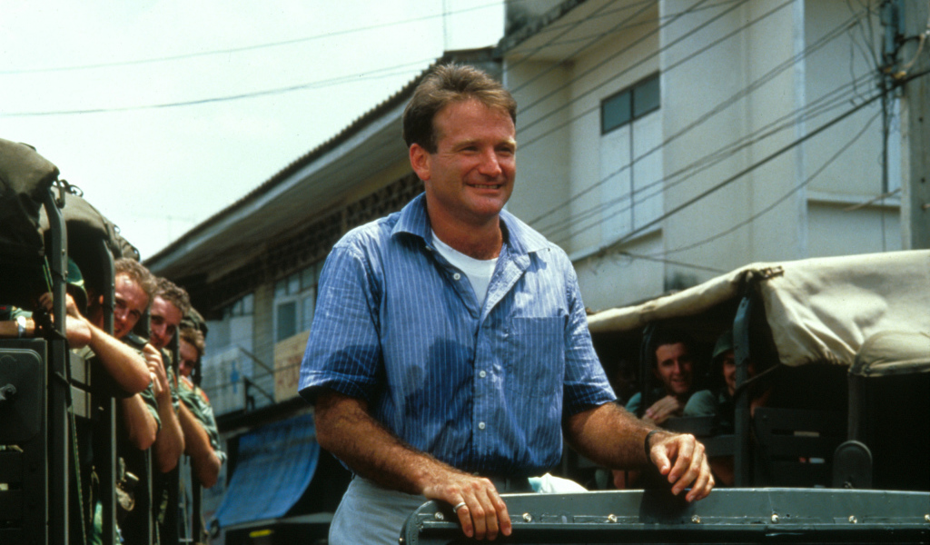 Знаменитый Робин Уильямс на машине