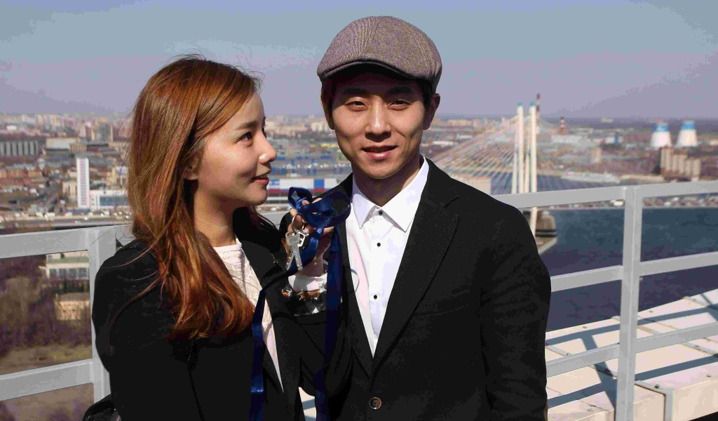 Виктор Ан с женой