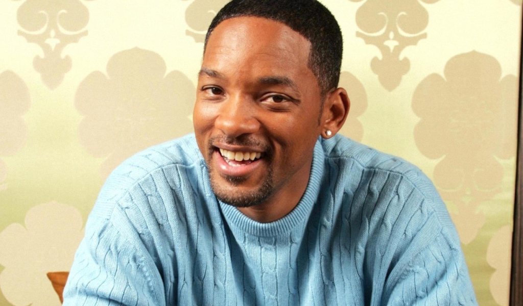 Уилл Смит в синем свитере