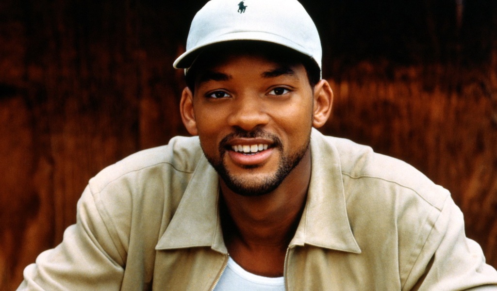 Уилл Смит в белом бейсболке