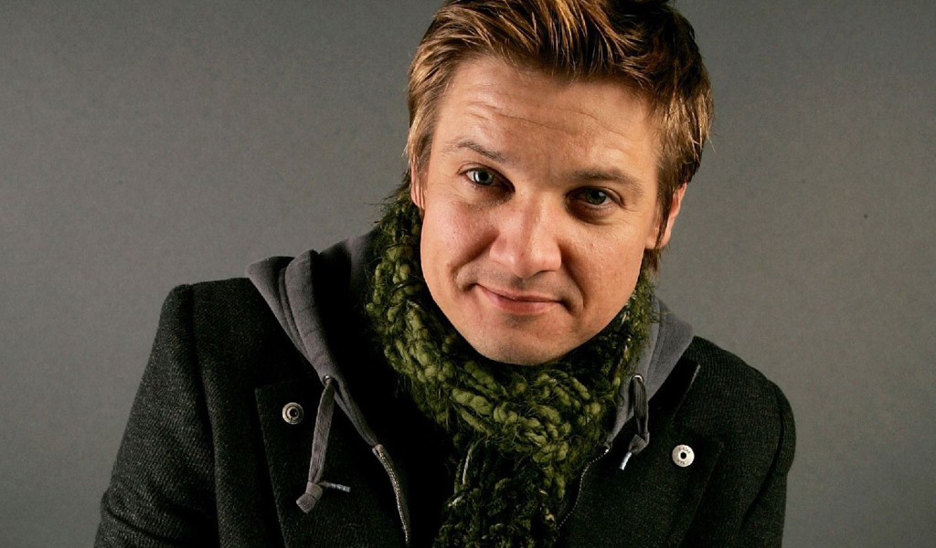  Актер Джереми Реннер