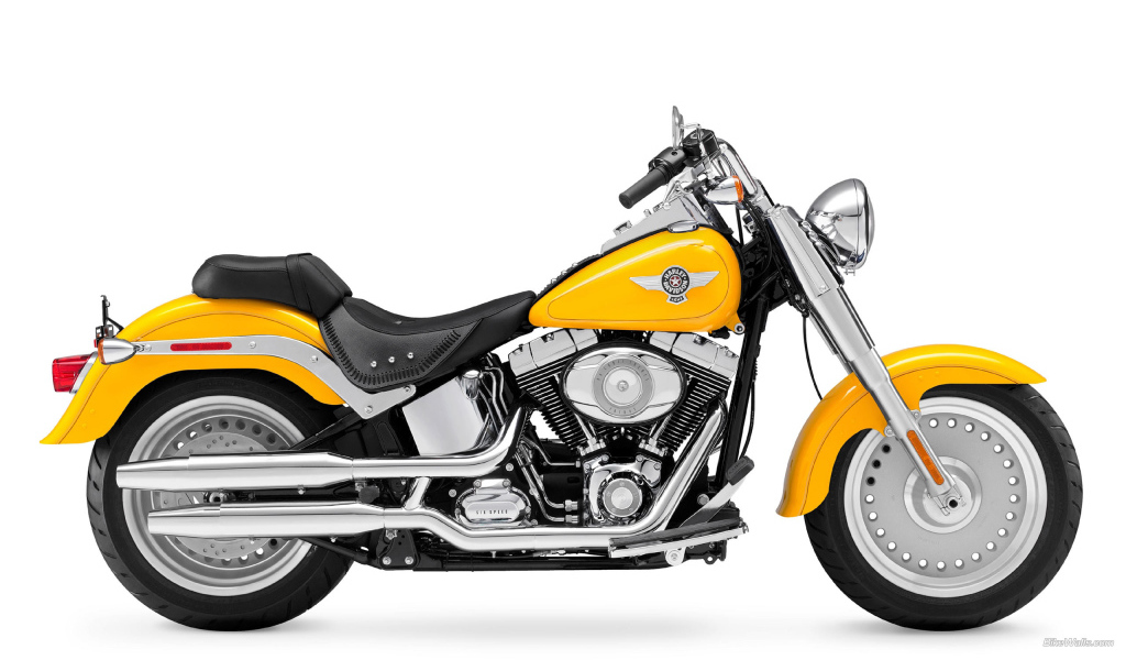Красивый мотоцикл Harley-Davidson Fat Boy