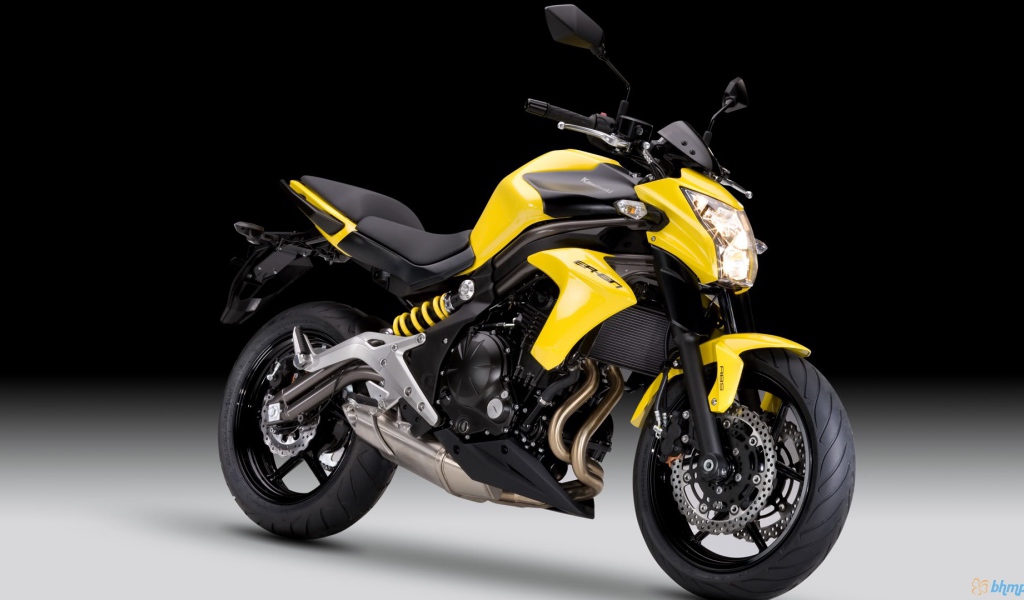 Красивый мотоцикл Kawasaki ER-6n