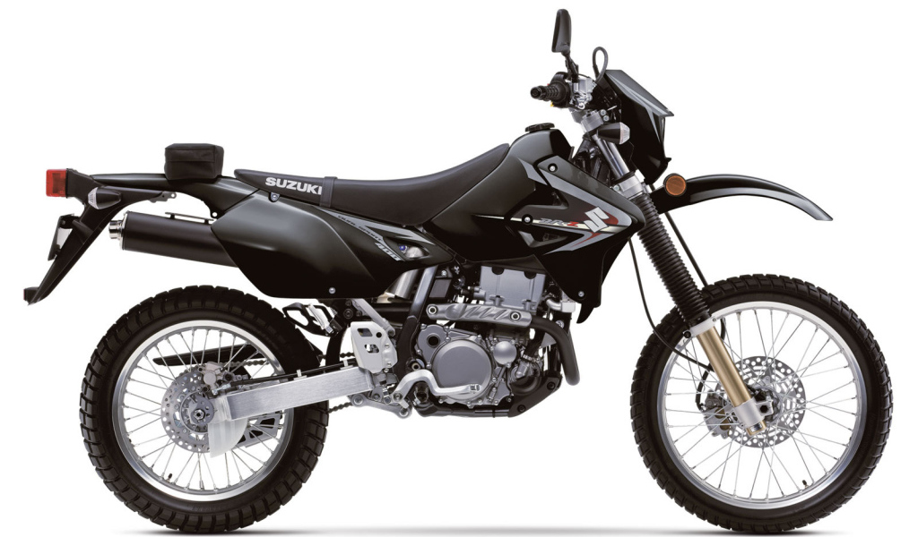 Красивый мотоцикл Suzuki  DR-Z400 S