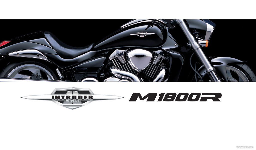 Красивый мотоцикл Suzuki Intruder M1800 R