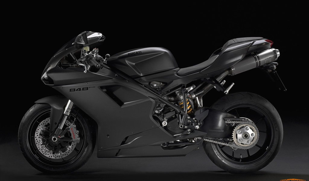Красивый мотоцикл в москве Ducati Superbike 848 Evo