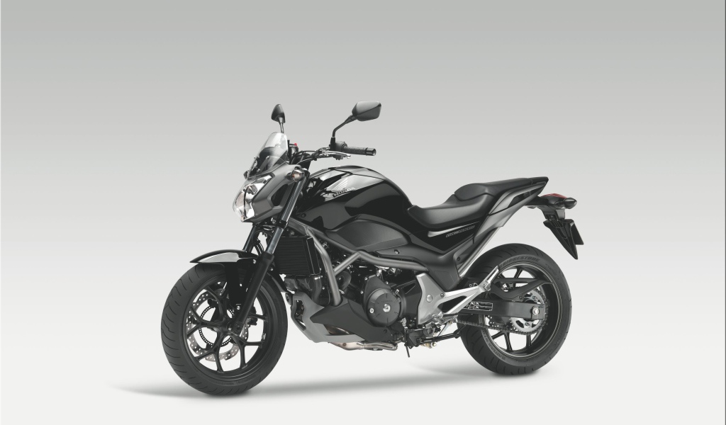 Красивый мотоцикл в москве Honda NC 700 S