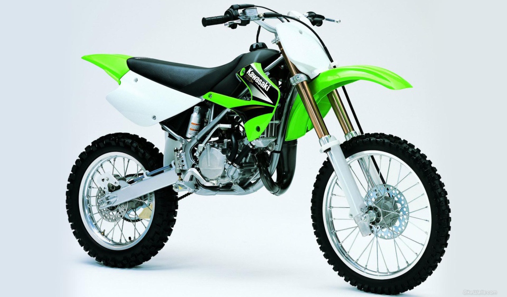 Красивый мотоцикл в москве Kawasaki KX 85-II