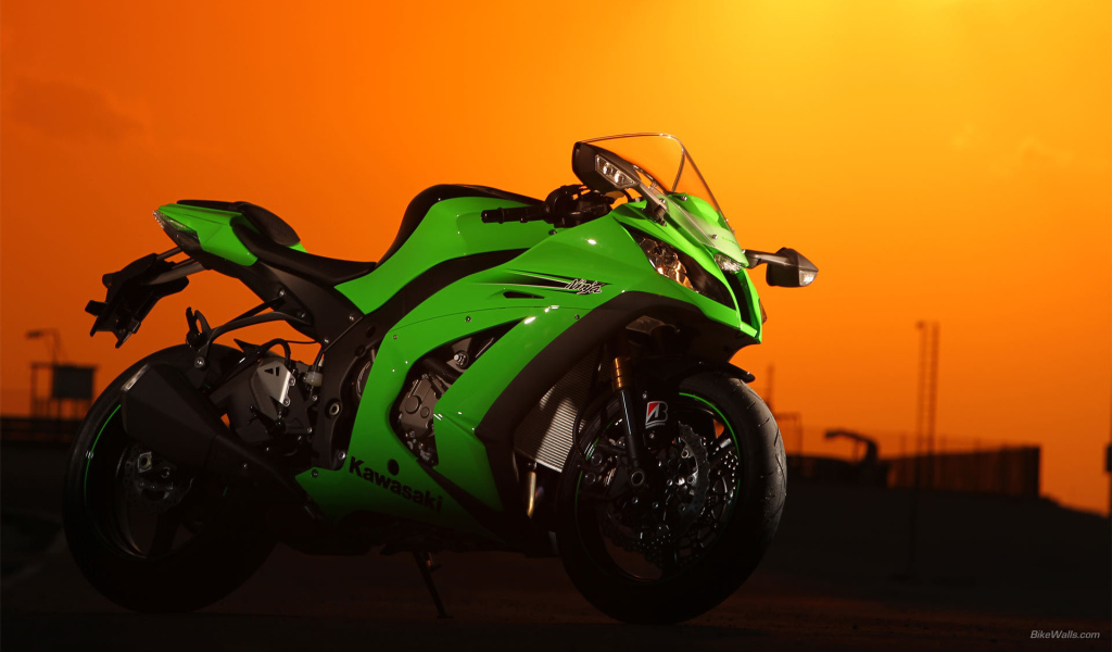 Красивый мотоцикл в москве Kawasaki Ninja ZX-10R