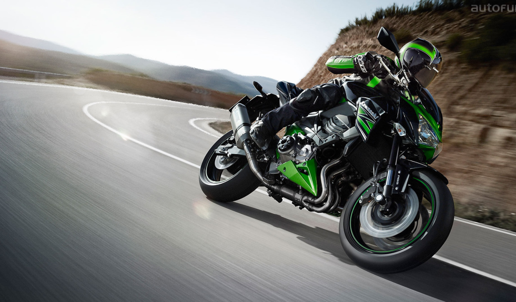 Красивый мотоцикл в москве Kawasaki Z 800