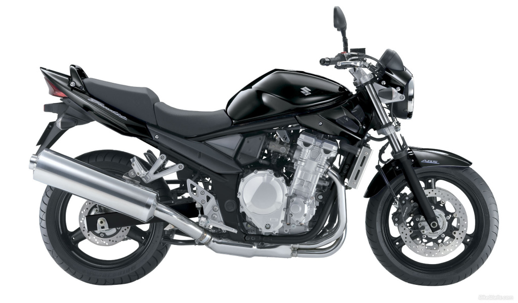 Красивый мотоцикл в москве Suzuki  GSF 650