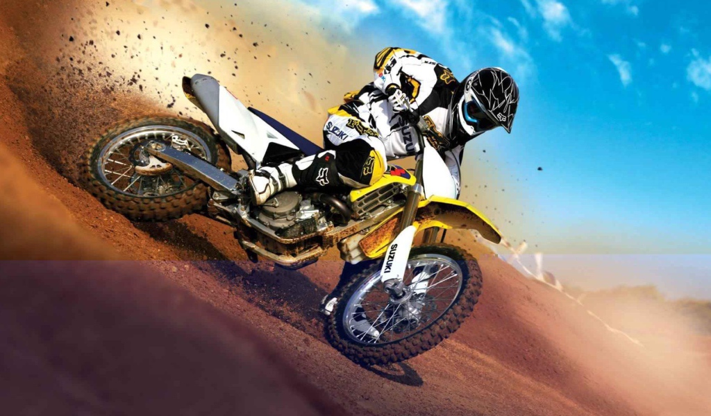 Красивый мотоцикл в москве Suzuki RM-Z 250