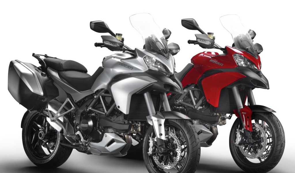 Мотоцикл модели Ducati Multistrada 1200 S Granturismo