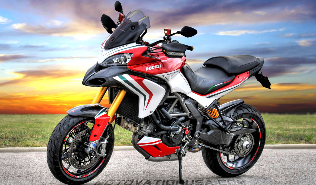 Мотоцикл модели Ducati Multistrada 1200