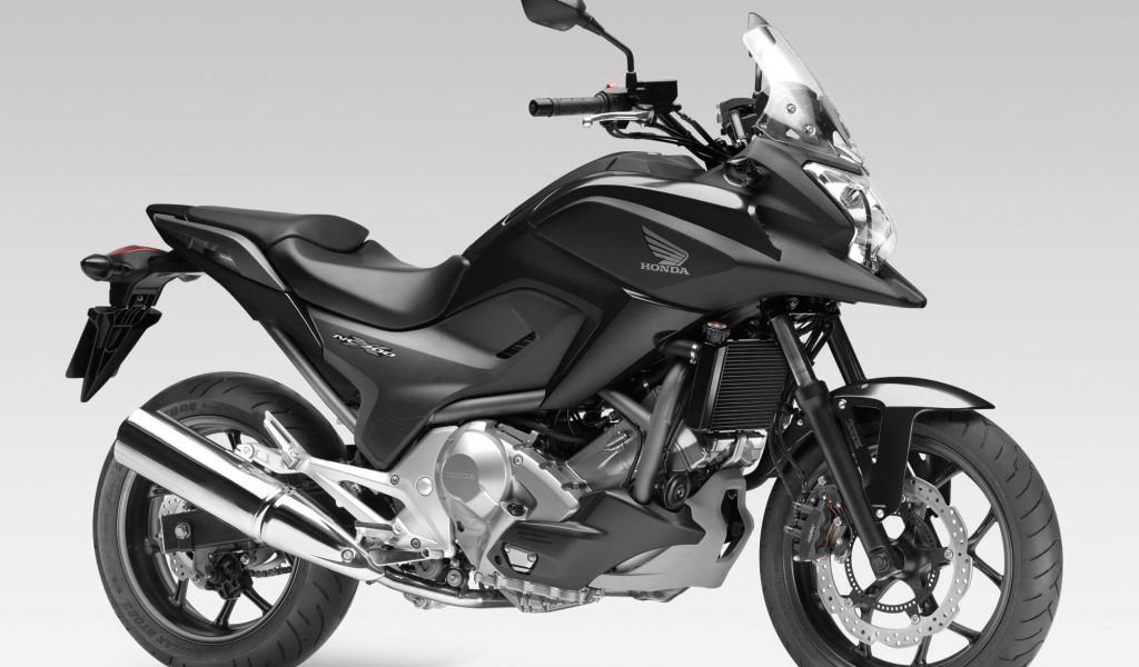 Мотоцикл модели Honda NC 700 X