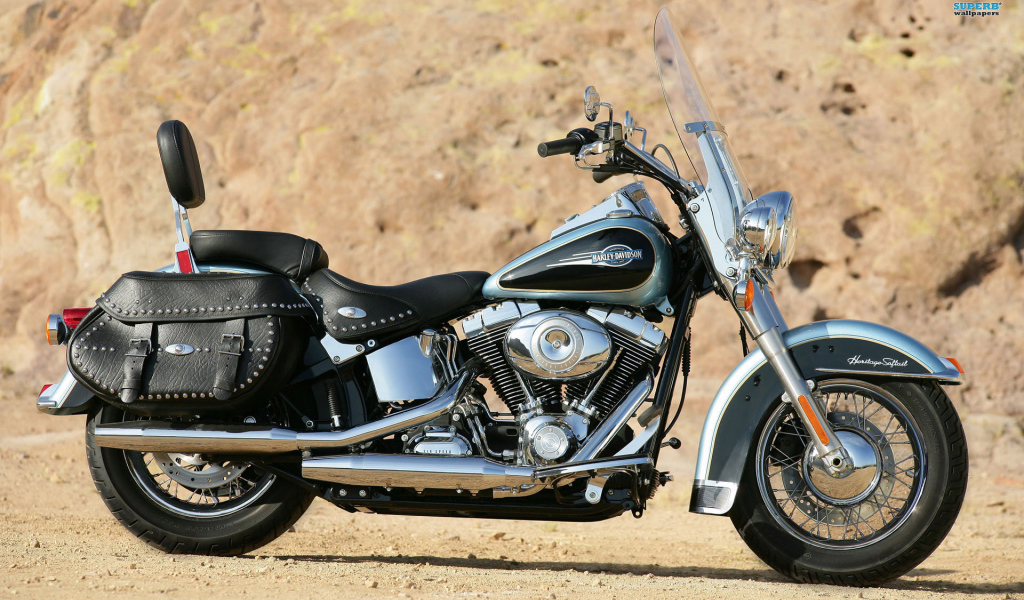 Быстрый мотоцикл Harley-Davidson Heritage Softail