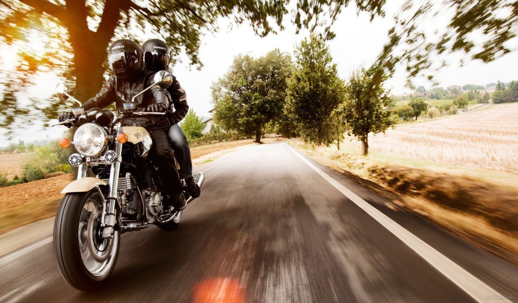 Невероятный мотоцикл Ducati Monster 1200