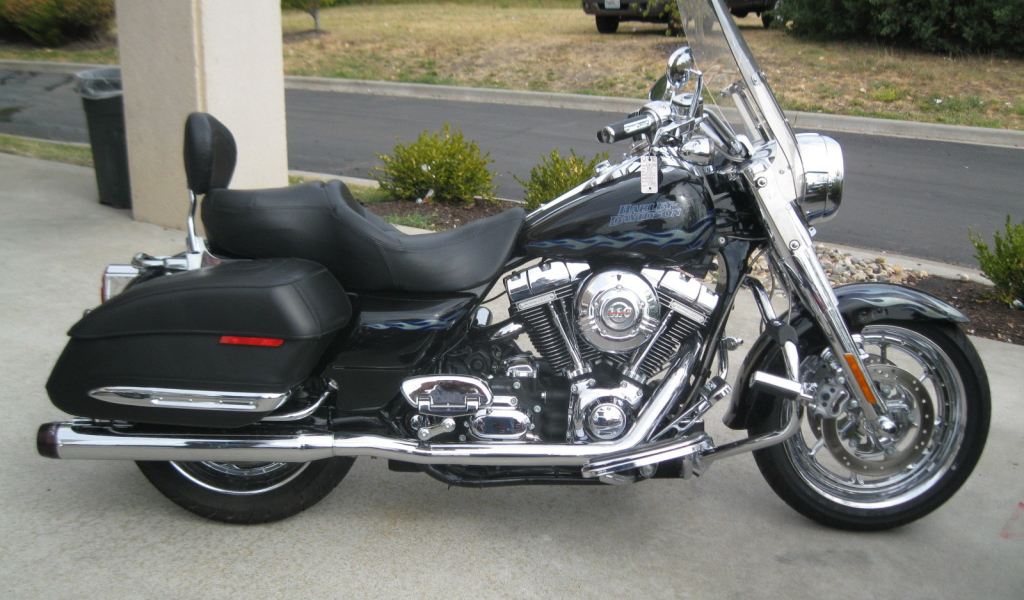 Невероятный мотоцикл Harley-Davidson CVO Road King