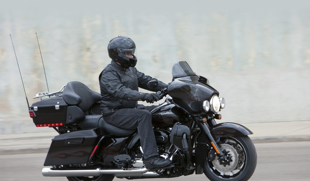 Невероятный мотоцикл Harley-Davidson Electra Glide Ultra Classic