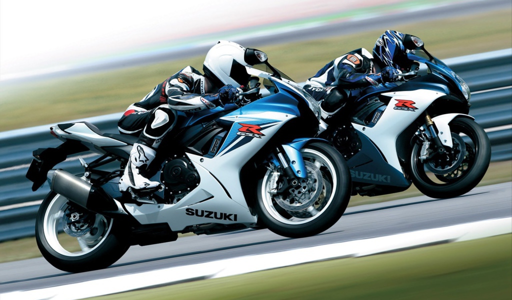 Невероятный мотоцикл Suzuki  GSX-R 750