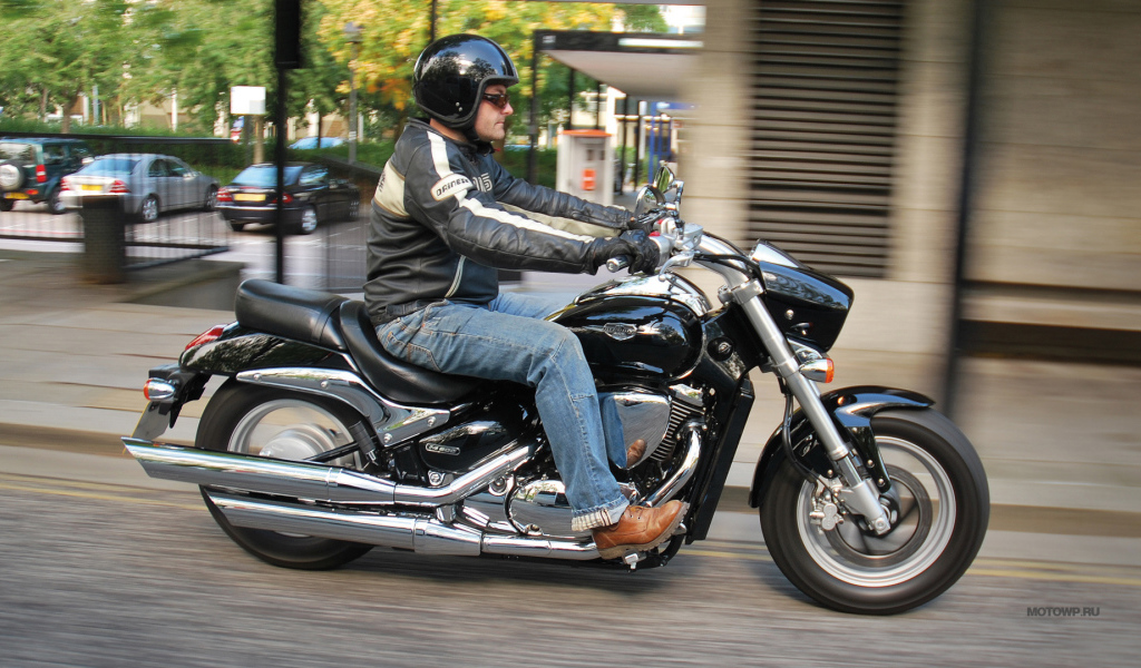 Невероятный мотоцикл Suzuki Intruder M1500