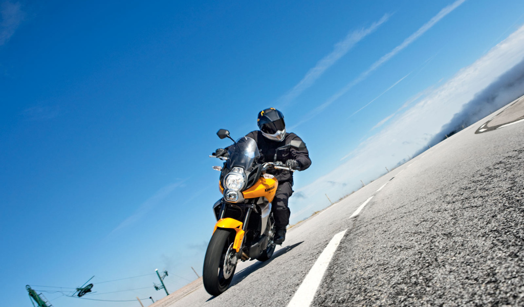 Невероятно быстрый мотоцикл Kawasaki Versys