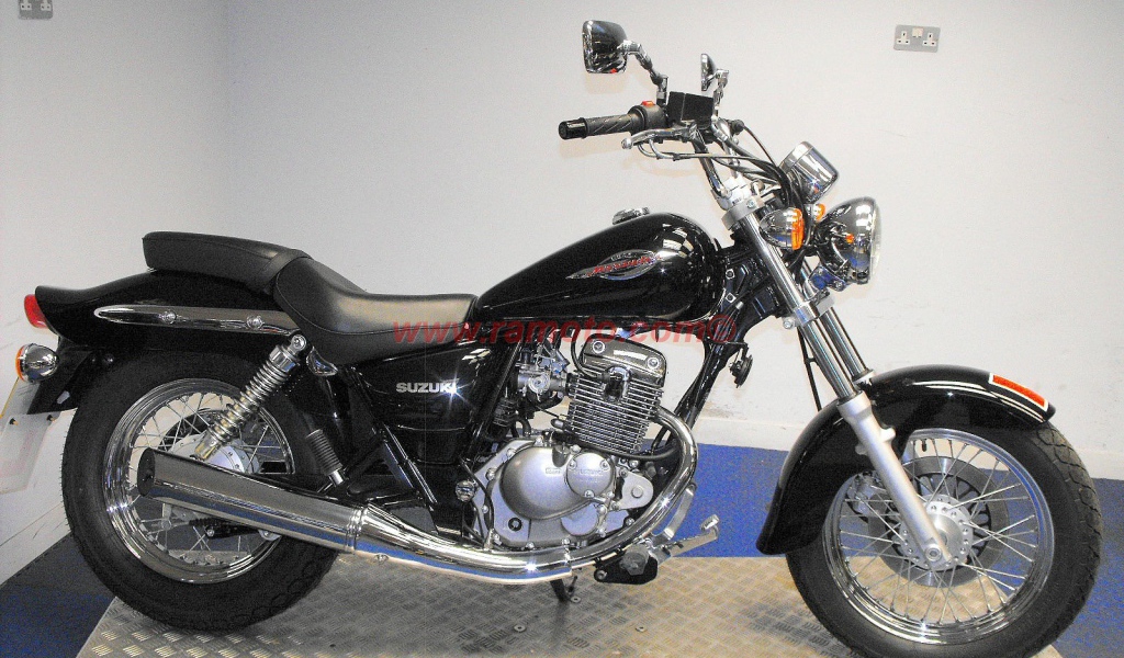 Невероятно быстрый мотоцикл Suzuki Marauder 125