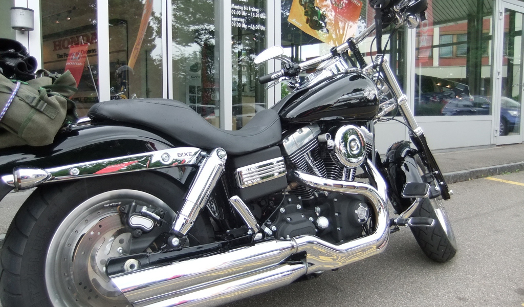 Невероятно быстрый мотоцикл Harley-Davidson Dyna Fat Bob