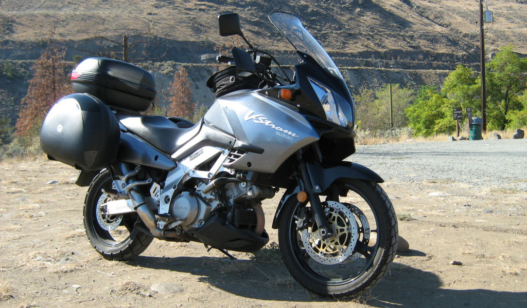 Невероятно быстрый мотоцикл Suzuki V-Storm 1000  DL