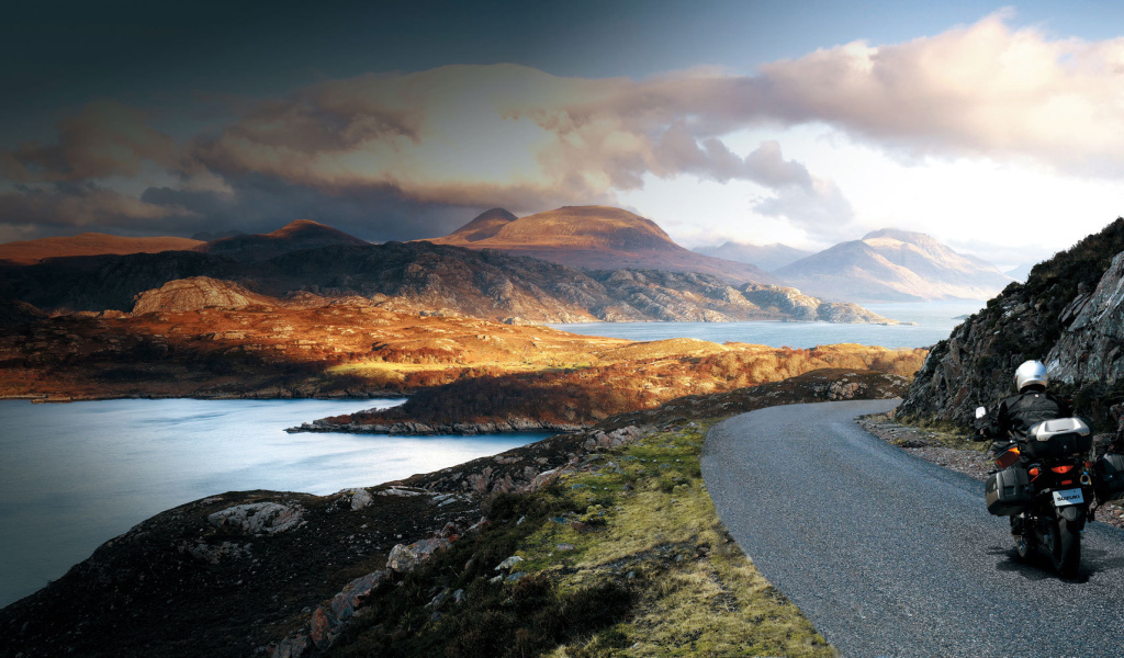 Невероятно быстрый мотоцикл Suzuki V-Storm 650 ABS